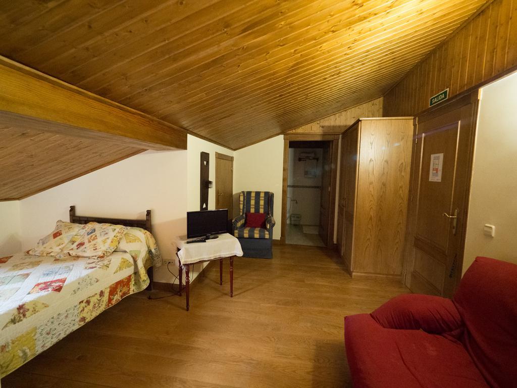 Casa Rural Martxoenea Landetxea Hotel Arruazu Eksteriør billede