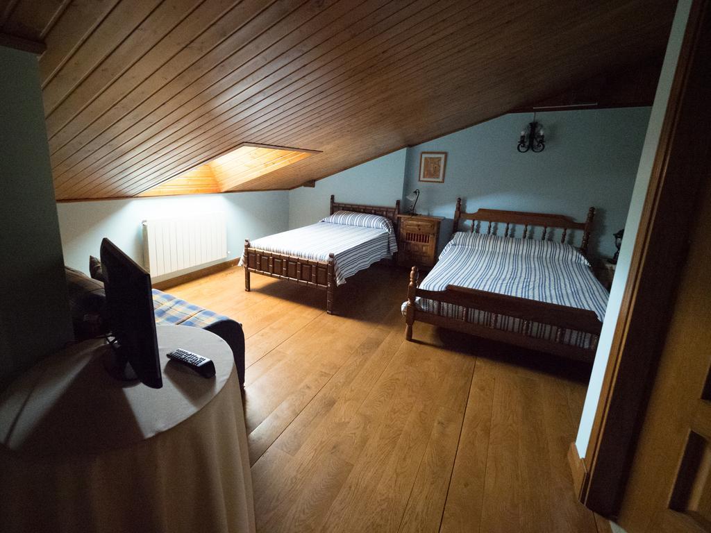 Casa Rural Martxoenea Landetxea Hotel Arruazu Eksteriør billede