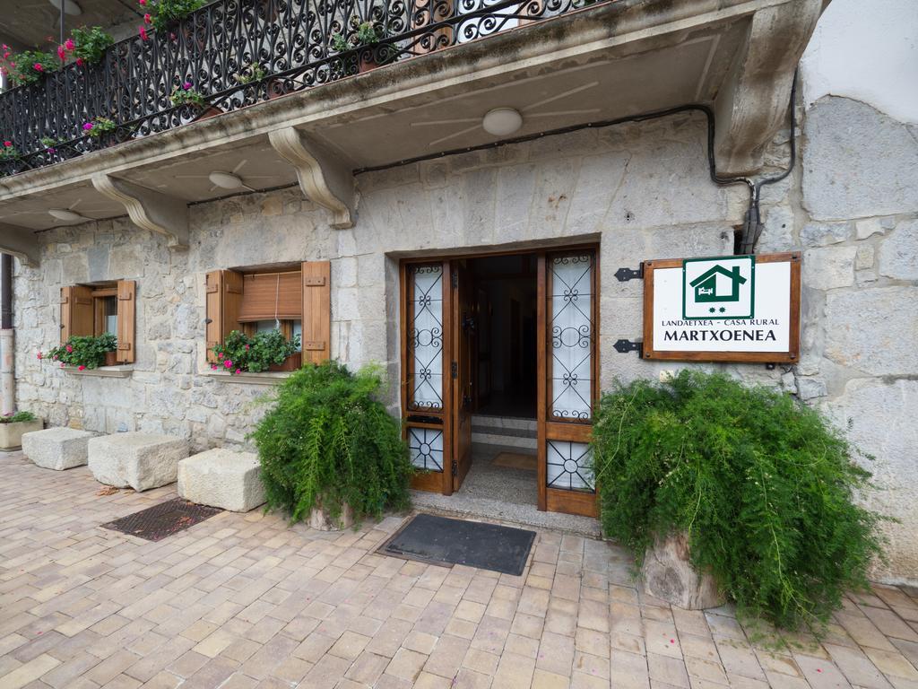 Casa Rural Martxoenea Landetxea Hotel Arruazu Eksteriør billede