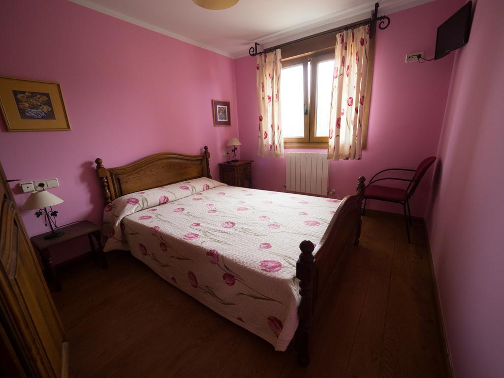Casa Rural Martxoenea Landetxea Hotel Arruazu Eksteriør billede
